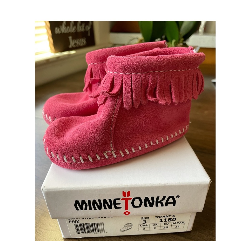 Pink Minnetonka toddler infant size 3